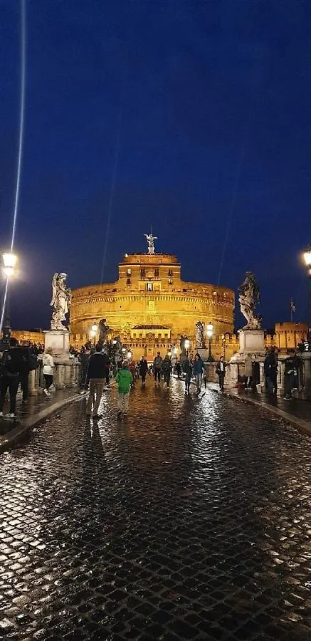 Casa Tua Chic Sant'Angelo Apartment Rome
